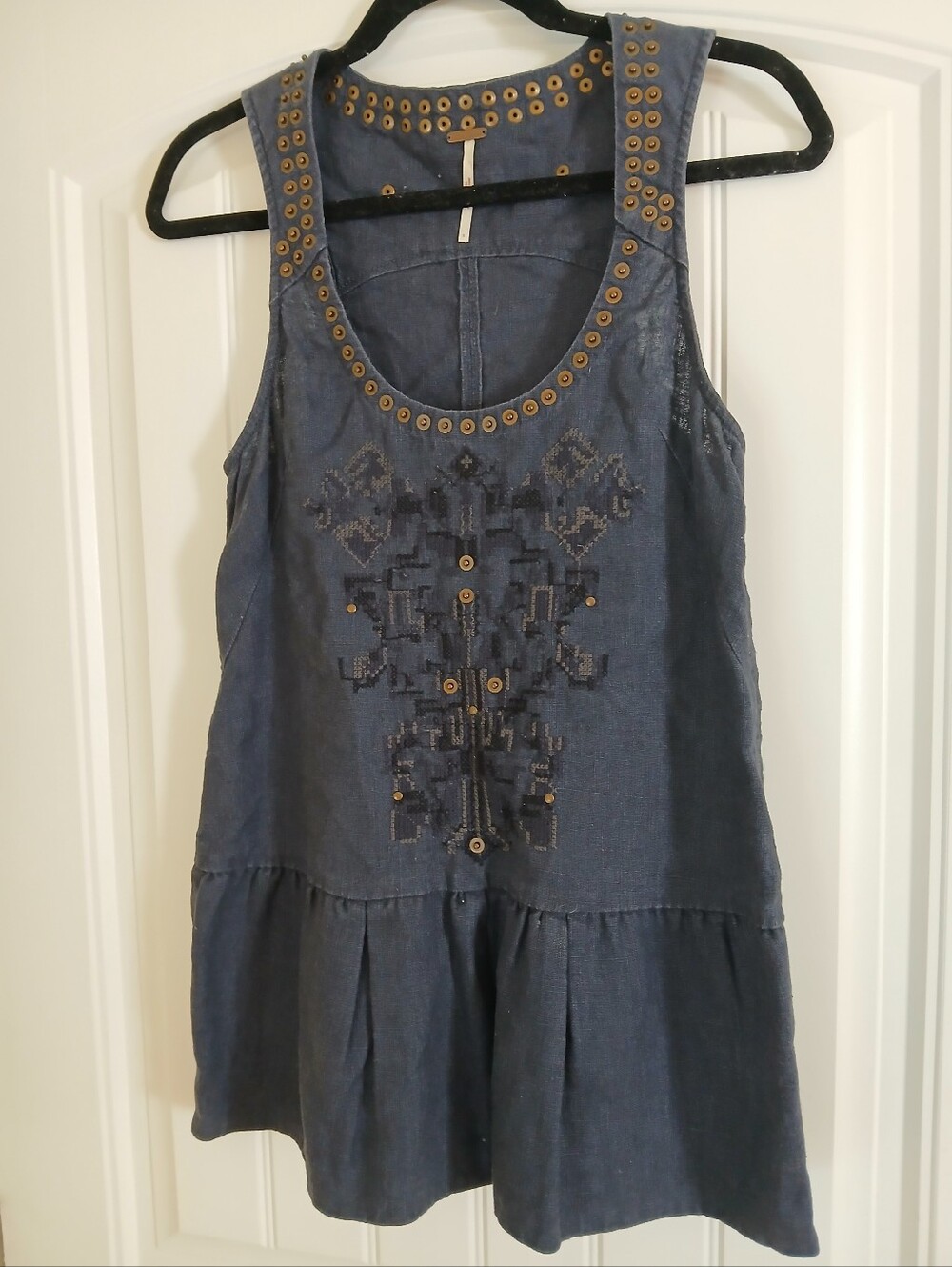 Sleeveless Bluish Purple Embroidered Peplum Top